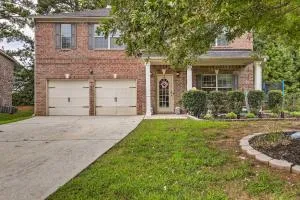 Snellville Abode Less Than 9 Mi to Stone Mtn Park! - 洛根维尔