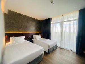 Phòng Superior hướng thành phố 2 giường (Superior City View Twin Room)