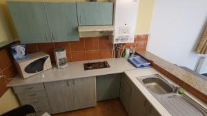 Lexington Apartments