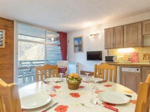Charmant Studio 4 Pers. avec Balcon à Serre-Chevalier, Parking Inclus - FR-1-330E-11