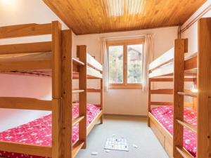 Chalet spacieux 8 pers. avec cheminée et TV à Serre-Chevalier, Chantemerle - FR-1-330E-19
