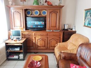 Maison confortable à Montluçon avec Jardin clôturé