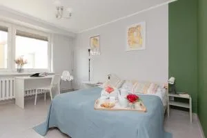 Warsaw Apartment Dolinka Batuty by Noclegi Renters - Służew