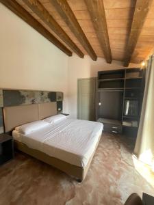 King Room with Pool View room in Modus Aquae