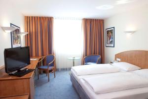 Standard Double Room room in Hotel Schwanen Stuttgart Airport/Messe