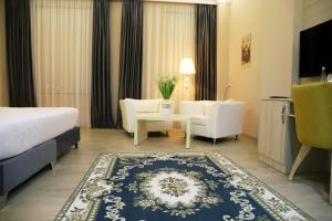 Deluxe Double Room room in Hotel Colombo