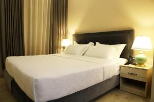 Deluxe Single Room room in Hotel Colombo