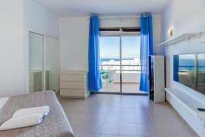 Bonito Estudio Playa Paraíso con vista al mar By Paramount Holidays