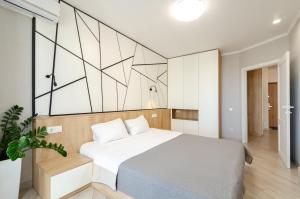 Petrovdom 41b-59b-90b-77b stunning City View apartments at RC Kvartet, Central Railway Station