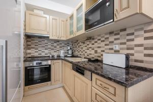 Orchid House Apartment