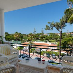 Apartment Kairi - 3hvězdičkové hotely ve městě Vale do Lobo