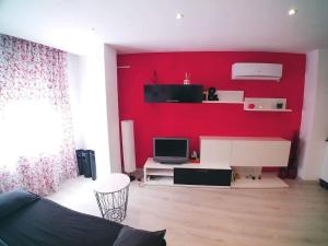 El Vinilo. Aparcamiento exterior gratuito