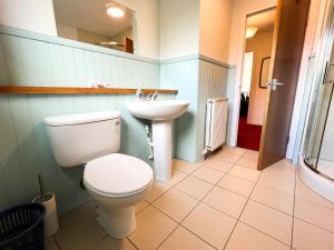 Anniesland Glasgow 1bd Flat - Free Parking