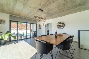 As Andorinhas - Walking distance to Monte Clerigo and Amoreira beaches