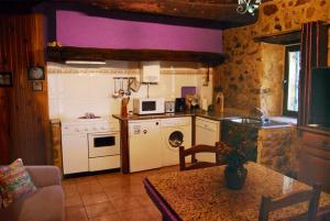 One bedroom appartement with furnished terrace and wifi at Segura de Toro