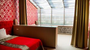 Boutique Spa Casino Hotel Lybid Plaza