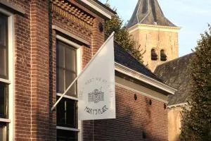 Mary's Place - Itens