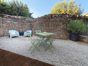 Chez Emma et Louise - Maison individuelle avec stationnement gratuit