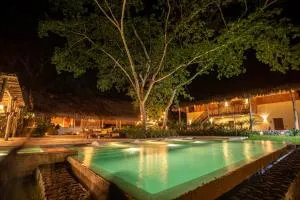 Nativa Refugio Escondido - Corral Falso