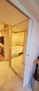 Superbe f1 en bord du lac