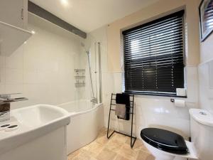 Arthurs Cottage -Charming Courtyard Cottage in the heart of Kendal, The Lake District