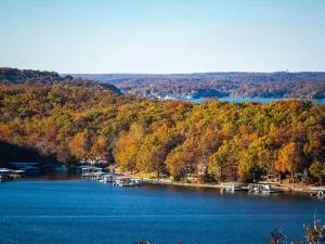 Loft , boat dock, 2 bedrooms , pet friendly - Laurie