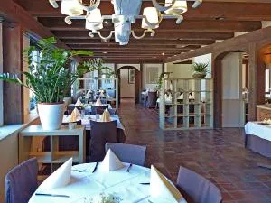 Hotel-Restaurant Schwyzerhüsli - Mörlenbach