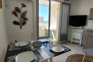 Appartements Appartement vue mer climatise Seaview AC apartment Saint Pierre la Mer : photos des chambres