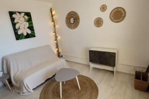 Appartement vue mer climatisé Seaview AC apartment Saint Pierre la Mer