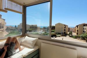 Appartements Appartement vue mer climatise Seaview AC apartment Saint Pierre la Mer : photos des chambres