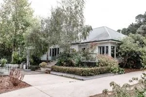 Nest on the Hill - A Luxurious Escape - Merricks