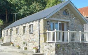 Wild Coastal Retreat at Troed Y Rhiw Aberporth, West Wales