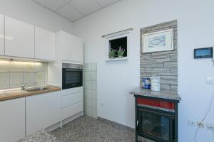 Apartments by the sea Drasnice, Makarska - 6652