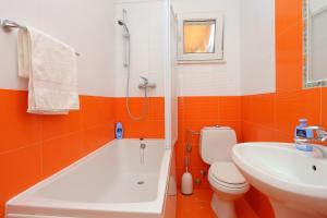 Apartments by the sea Okrug Donji, Ciovo - 12502