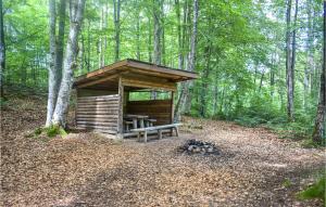 2 Bedroom Awesome Home In Svängsta