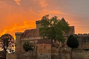 Maisons de vacances holiday home Chateau Castelnau : photos des chambres