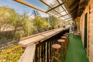 Captain's Lodge 