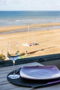 Appartements Havre de paix a deux pas de la plage - Arrivee autonome, Parking prive et gratuit : photos des chambres