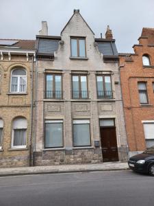 De Galerie - green leaves