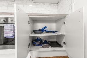 KozyGuru Carindale Immaculate 3 Beds Holiday Home QCA061