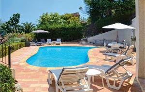 Maisons de vacances Awesome Home In Les Adrets D Lestrel With 5 Bedrooms, Wifi And Outdoor Swimming Pool : photos des chambres