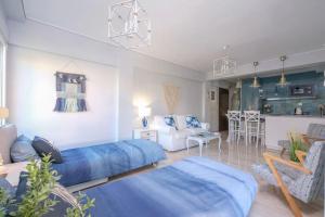 Beach luxe in Glyfada, Athens riviera by GHH