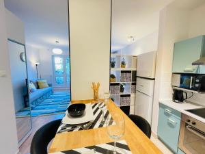 Peony Holló Apartment - Free Garage under the house