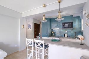 Beach luxe in Glyfada, Athens riviera by GHH