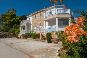 Agios Sostis Village Apartments by