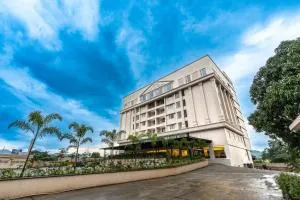 Mastiff Grand The Sia Palace Suites & Banquets, Khopoli, Near Imagica - Jambhulpāda