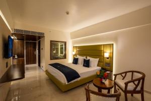 Mastiff Grand The Sia Palace Suites & Banquets, Khopoli, Near Imagica