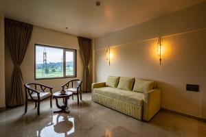 Mastiff Grand The Sia Palace Suites & Banquets, Khopoli, Near Imagica