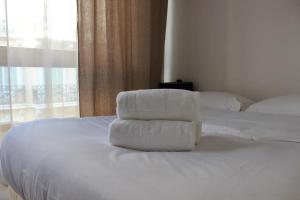 C056-Cannes Rue Antibes - Studio