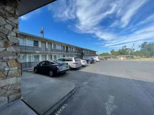 Motel 6 Hermiston OR Umatilla - 彭德尔顿